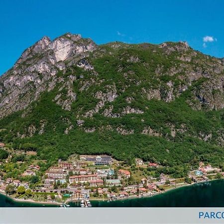Parco San Marco Lifestyle Beach Resort Porlezza Bagian luar foto