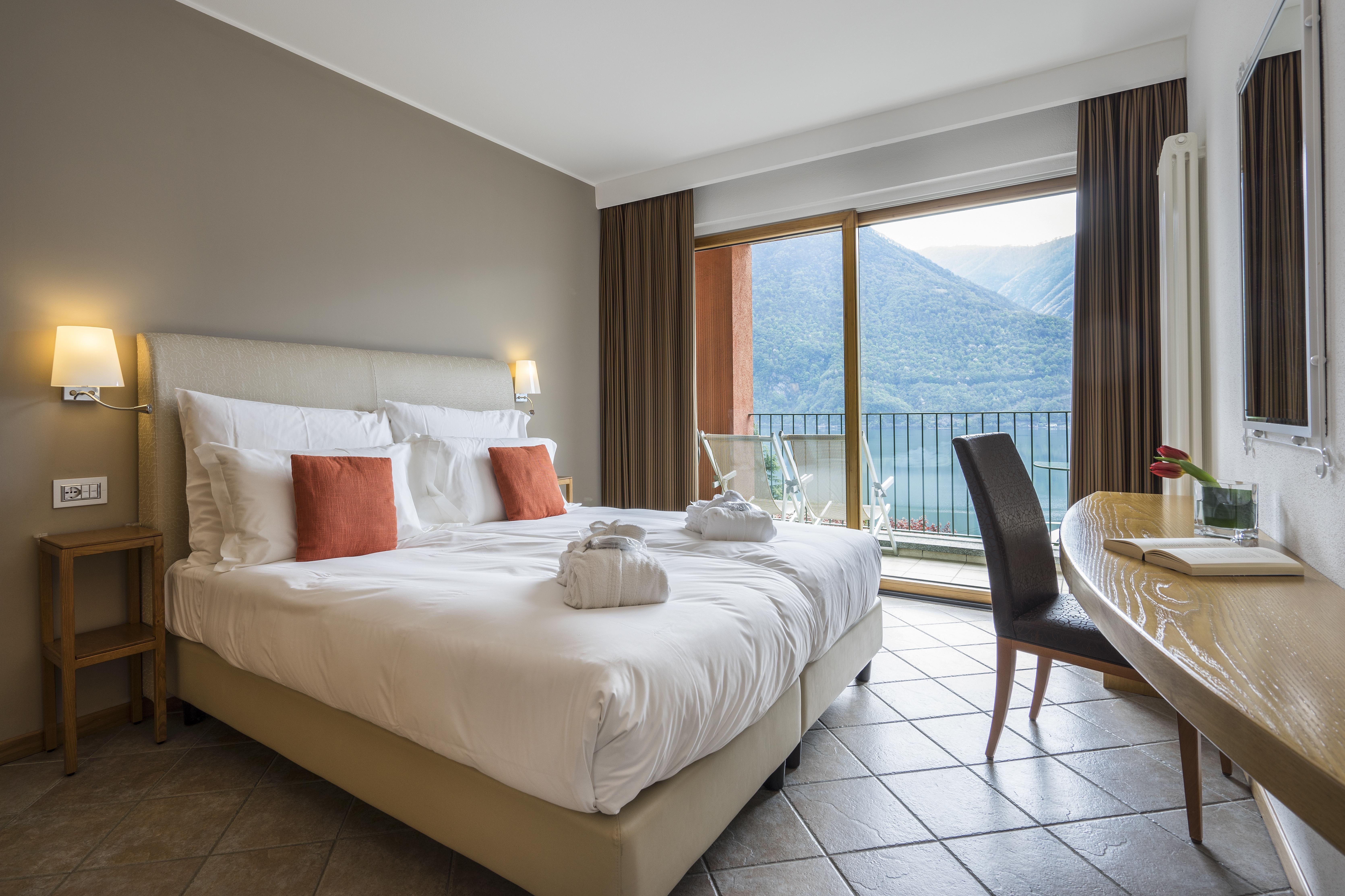 Parco San Marco Lifestyle Beach Resort Porlezza Bagian luar foto
