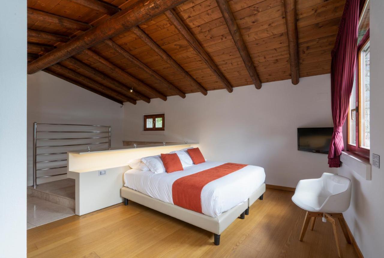 Parco San Marco Lifestyle Beach Resort Porlezza Bagian luar foto