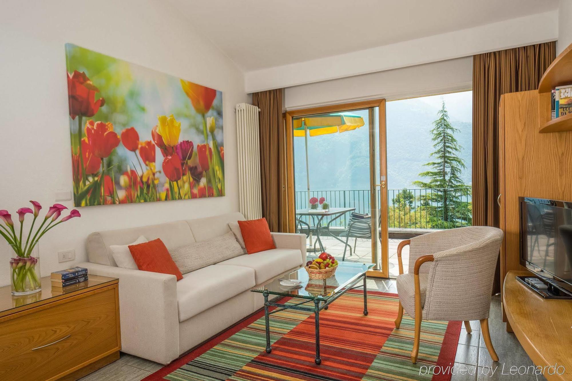 Parco San Marco Lifestyle Beach Resort Porlezza Bagian luar foto